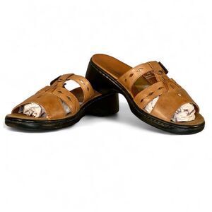 Clarks Brown Leather Sandals Slip on Open Toe Womens Size 7 Adjustable Straps